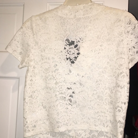 White crop lace top with black tie in the front - Picture 3 of 4
